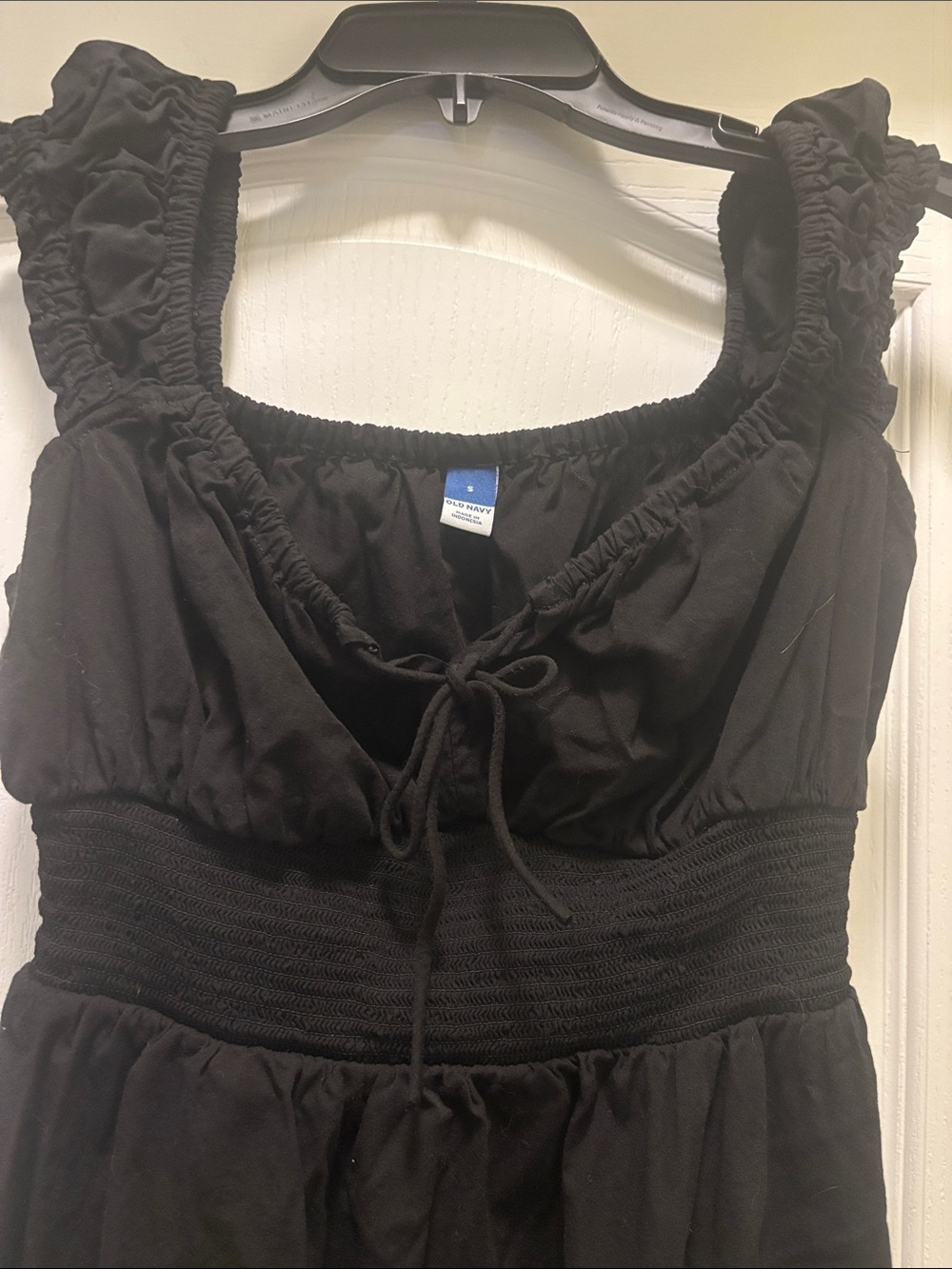 Old Navy Black Ruffled Strap Dress - Picture 3 of 4